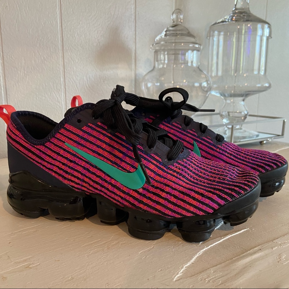NIKE VAPORMAX